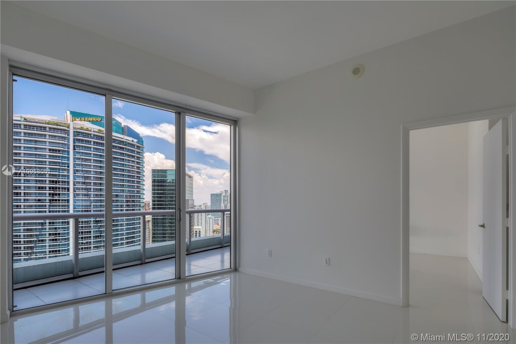 465 Brickell Ave - Photo 4