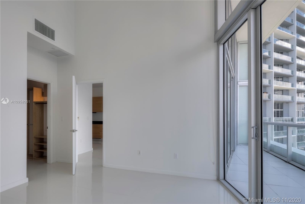 465 Brickell Ave - Photo 8