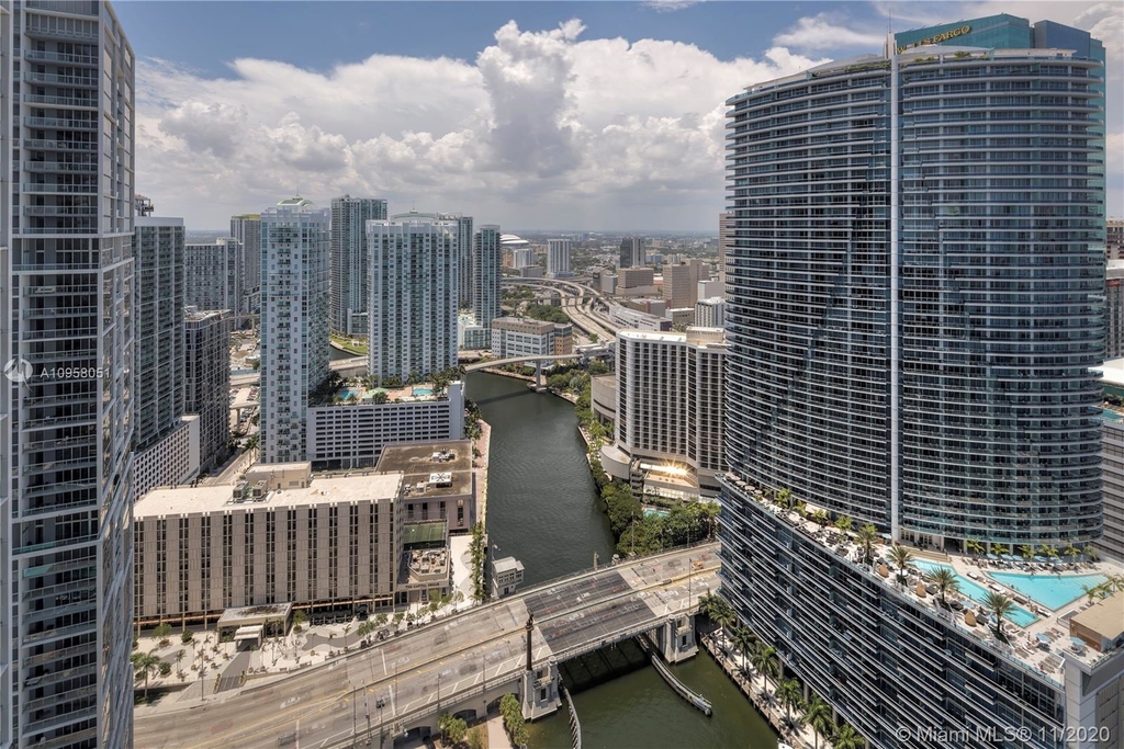 465 Brickell Ave - Photo 14