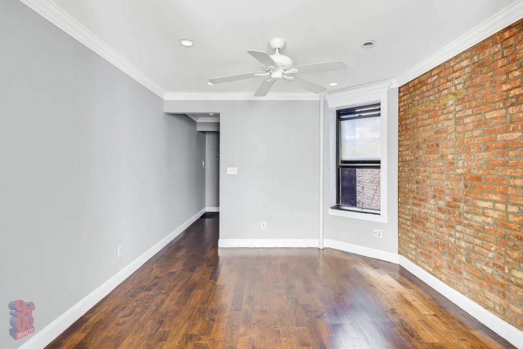 East 23rd Street - NO FEE - Photo 4