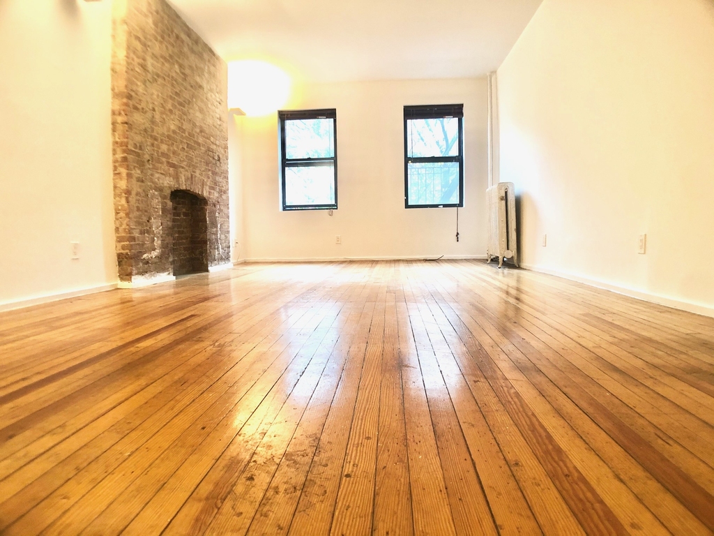 3604 Broadway - Photo 1