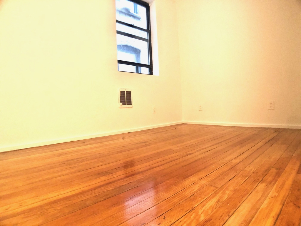 3604 Broadway - Photo 4