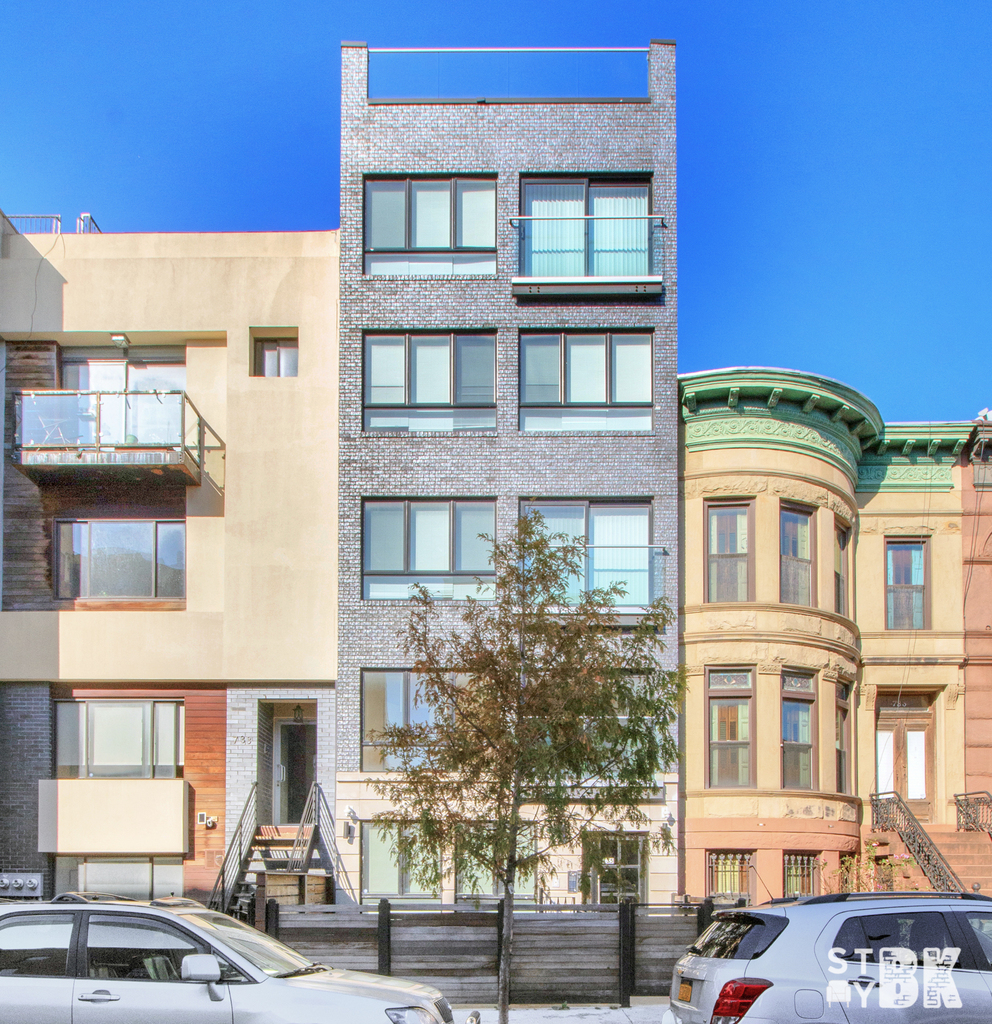 735 Greene Avenue - Photo 12