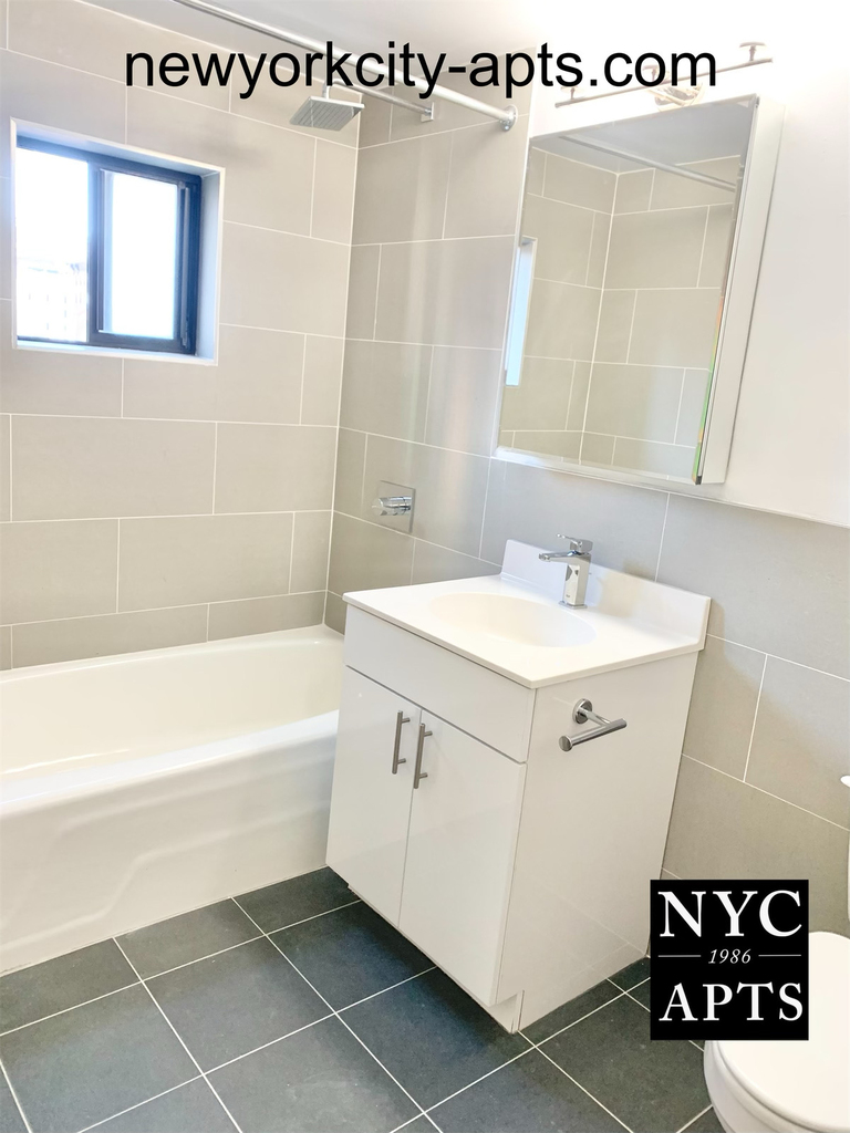 144 West 23rd Street - Photo 3