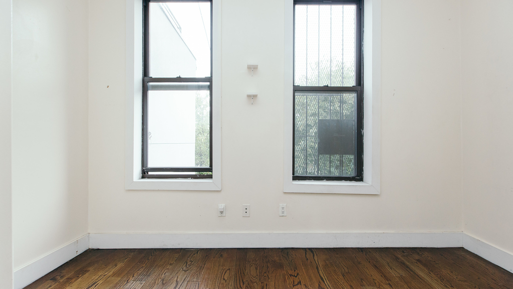 1038 Flushing Avenue - Photo 8