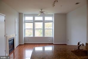 1633 N Colonial Ter #402 - Photo 4