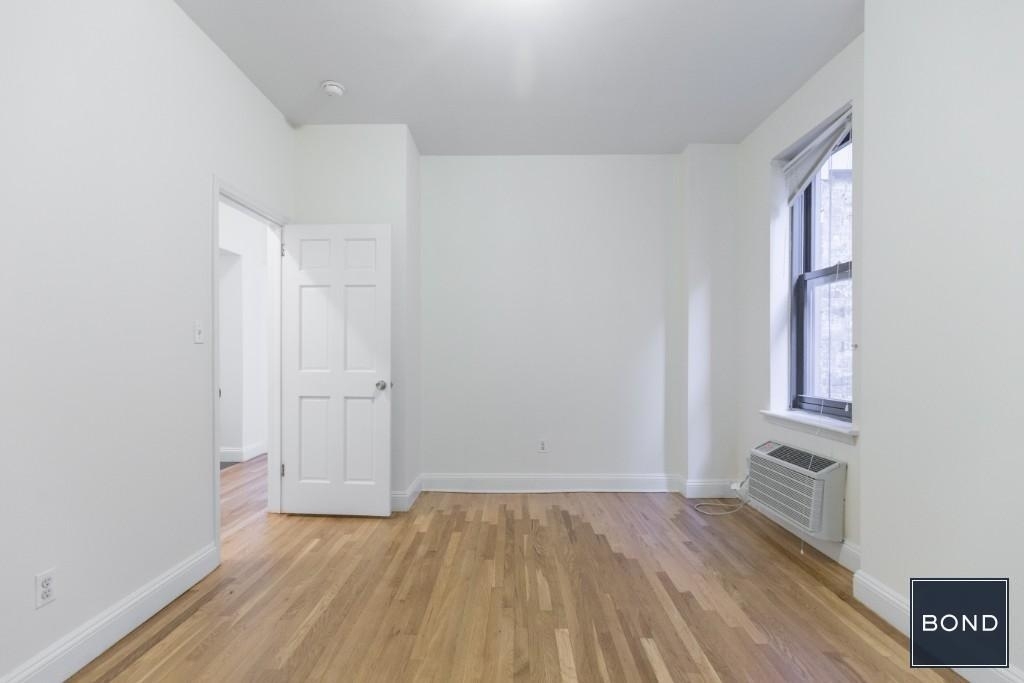 126 East 24th Street - Photo 3