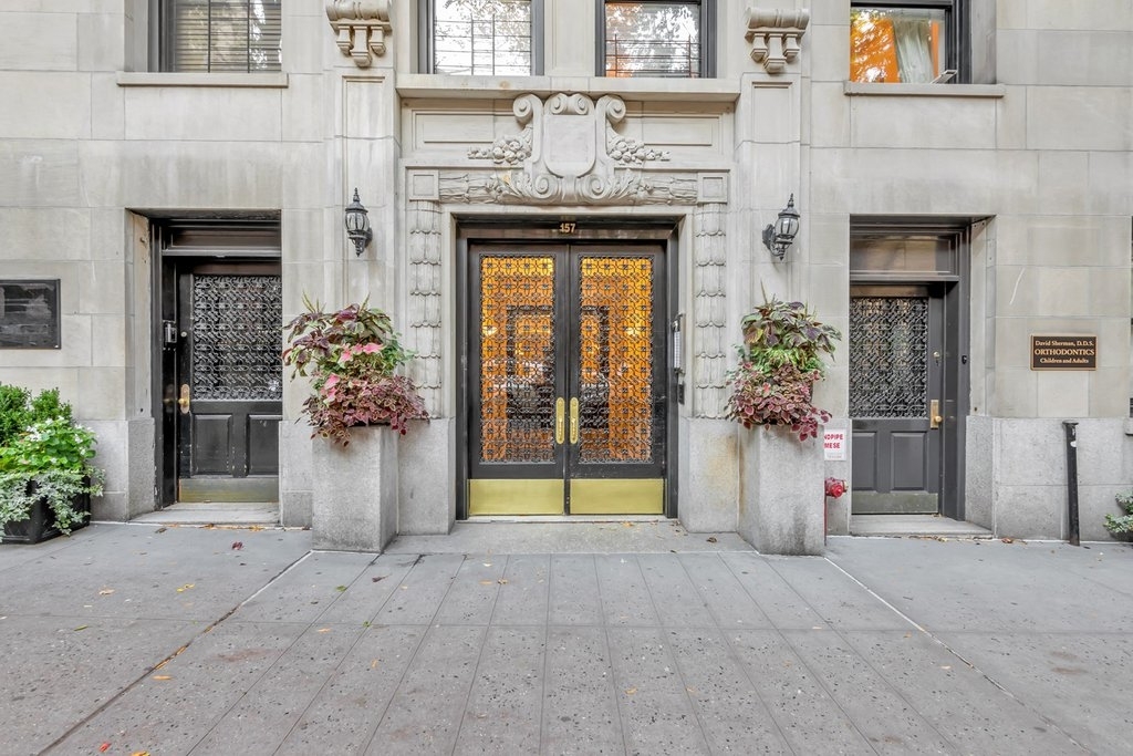 157 East 81st Street - Photo 11