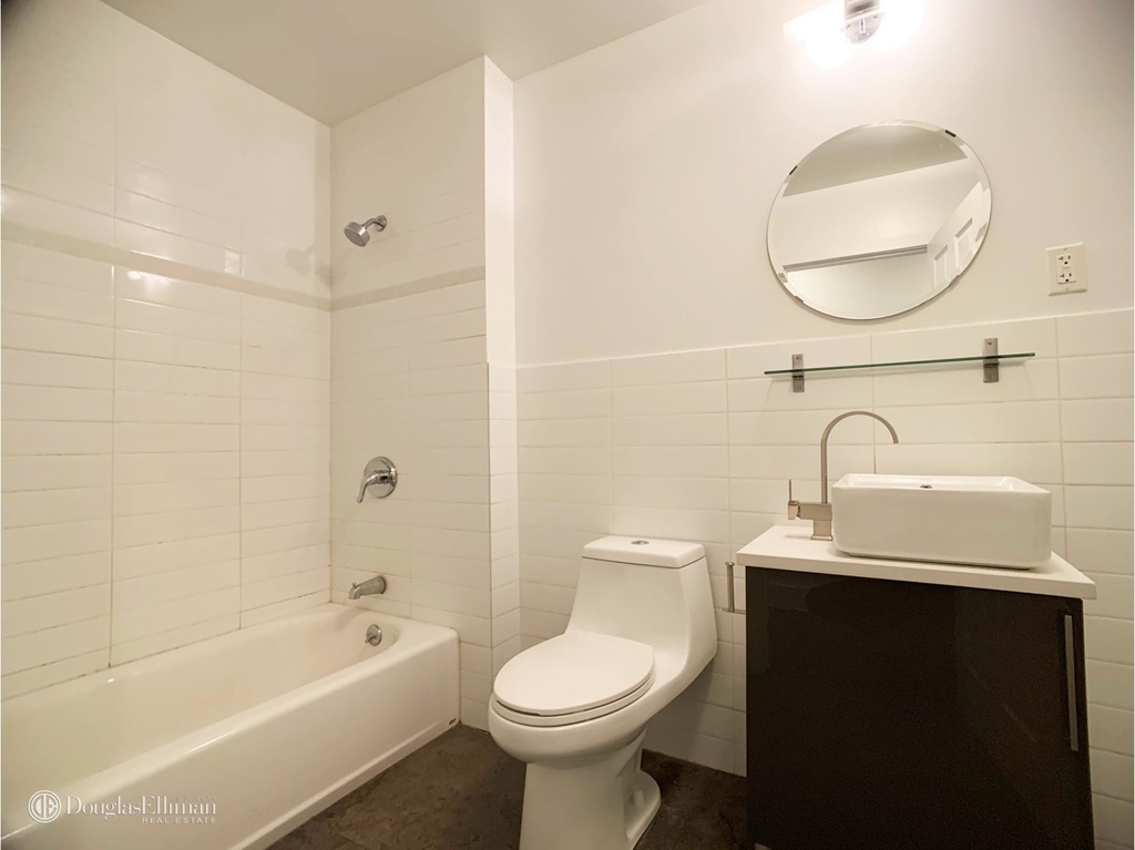 155a West 9th Street - Photo 6