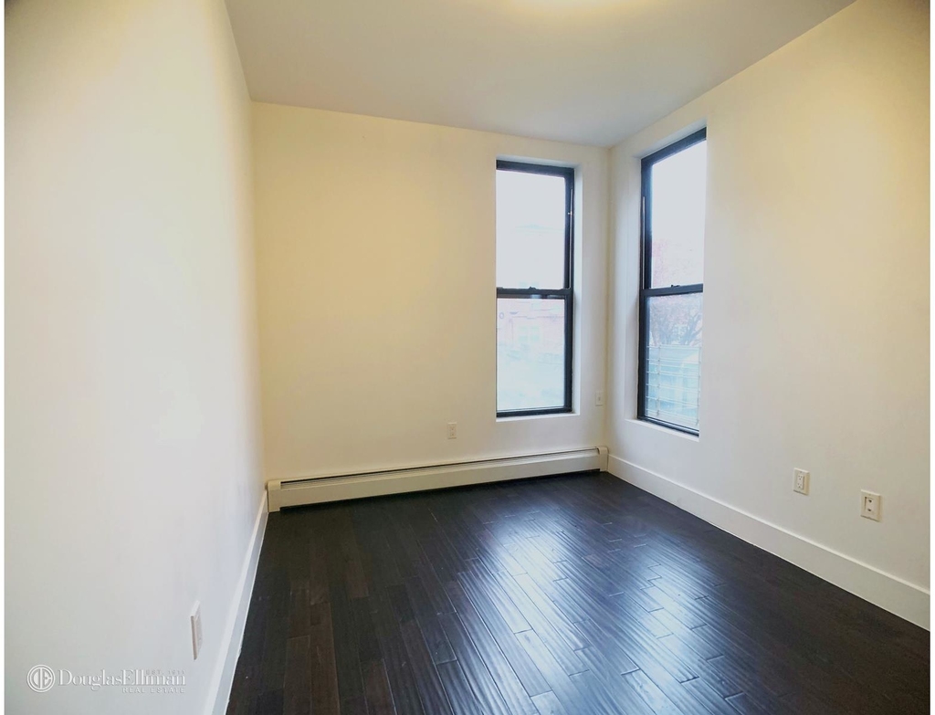 155a West 9th Street - Photo 4