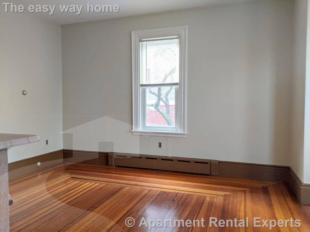 18a Prospect Hill Ave - Photo 2