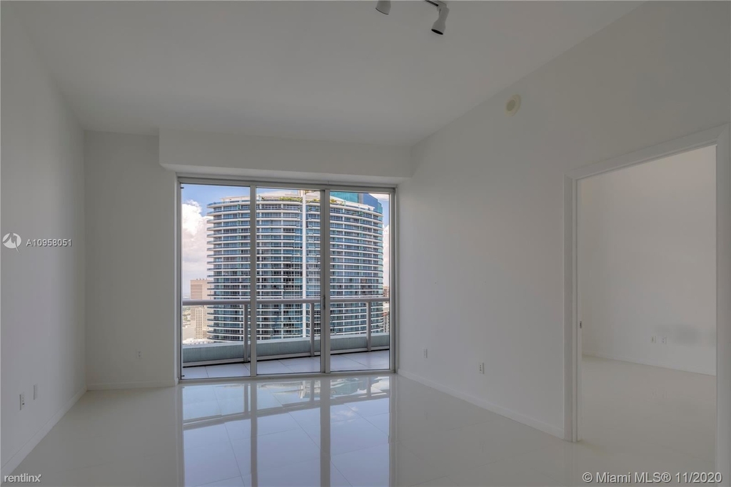 465 Brickell Ave Apt 4106 - Photo 6