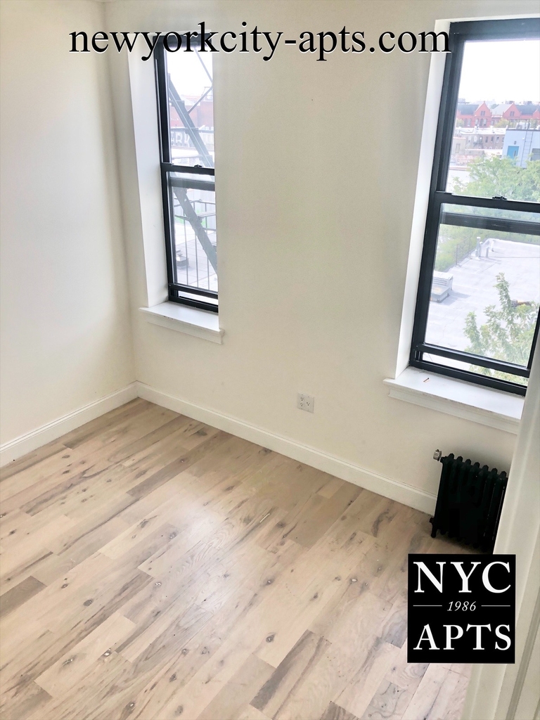 946 Bushwick Avenue - Photo 2