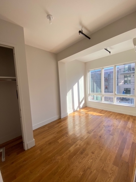 880 Dekalb Avenue - Photo 10