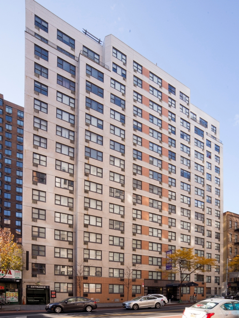 340 East 34th Street - Photo 4