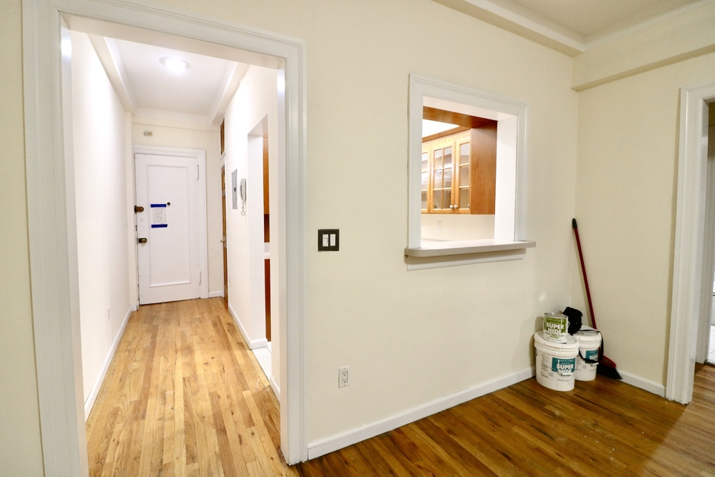 106 West 69th Street - Photo 8