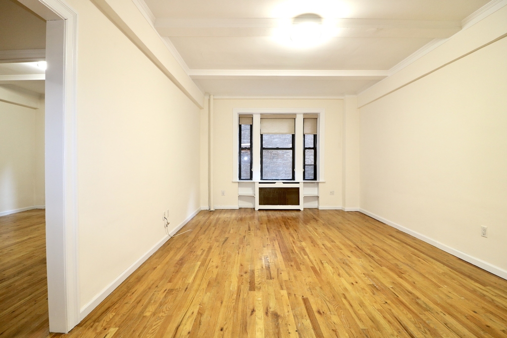 106 West 69th Street - Photo 5