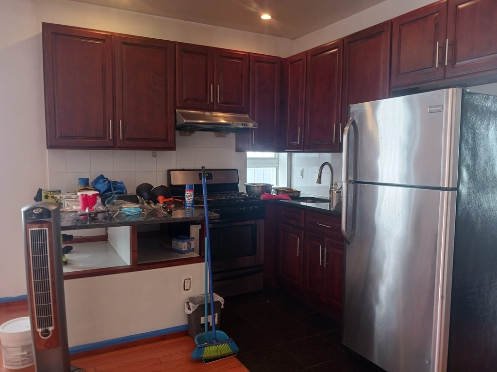 BAY RIDGE AVENUE - Photo 3