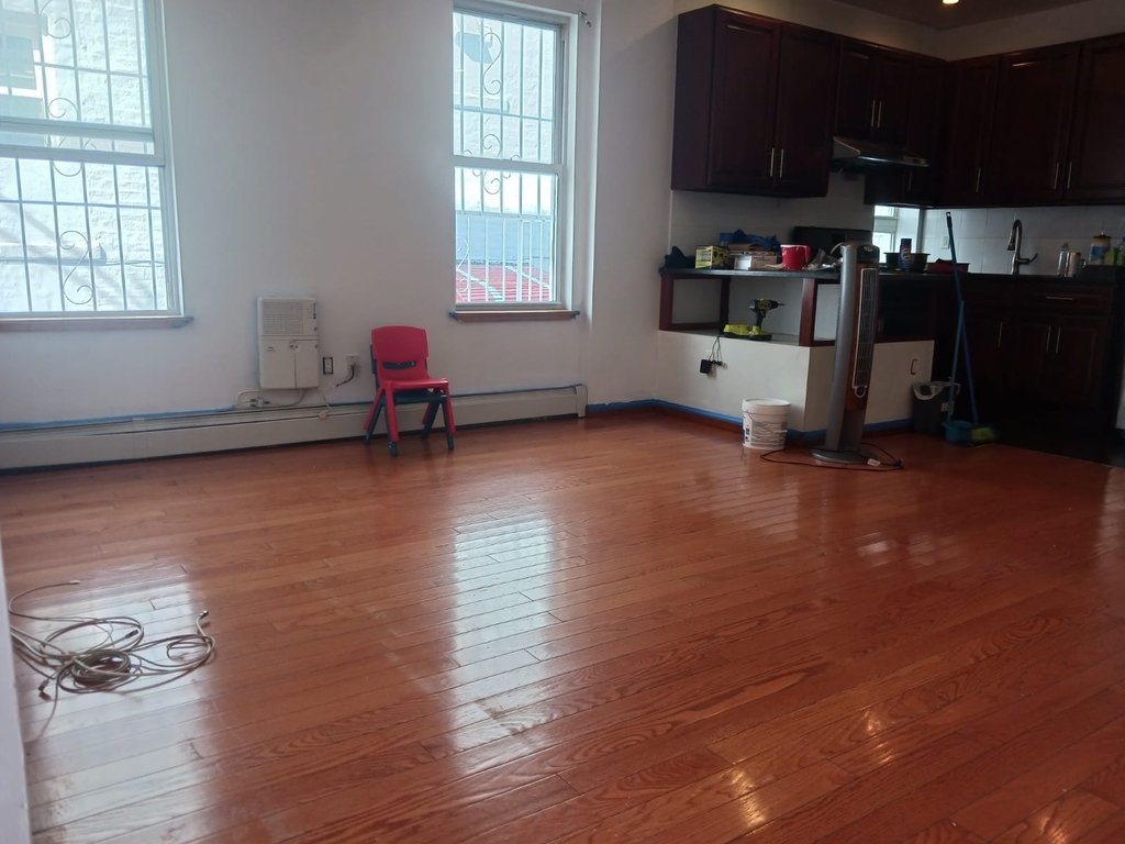 BAY RIDGE AVENUE - Photo 2
