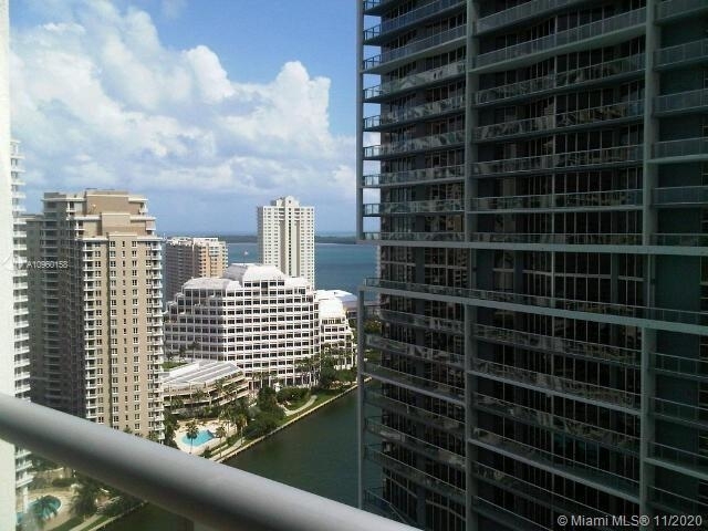 475 Brickell Ave - Photo 2