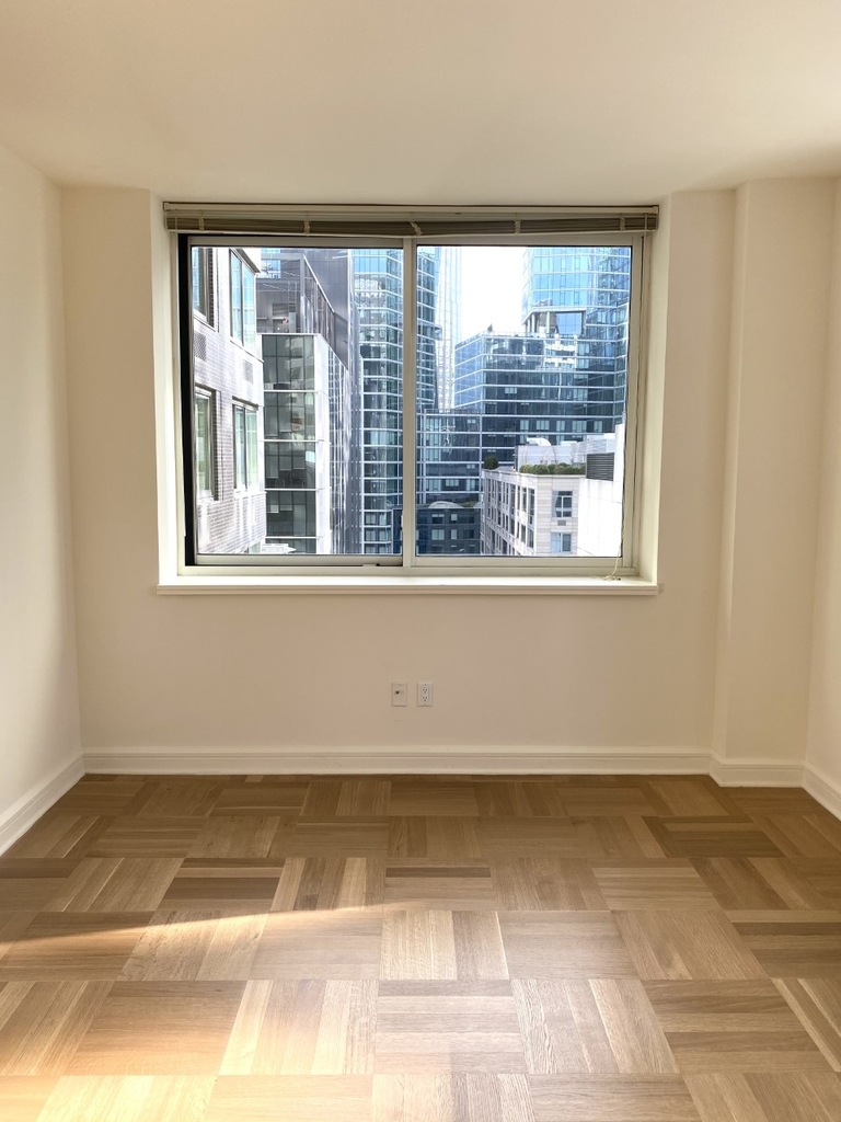 400 West 63rd Street - Photo 9