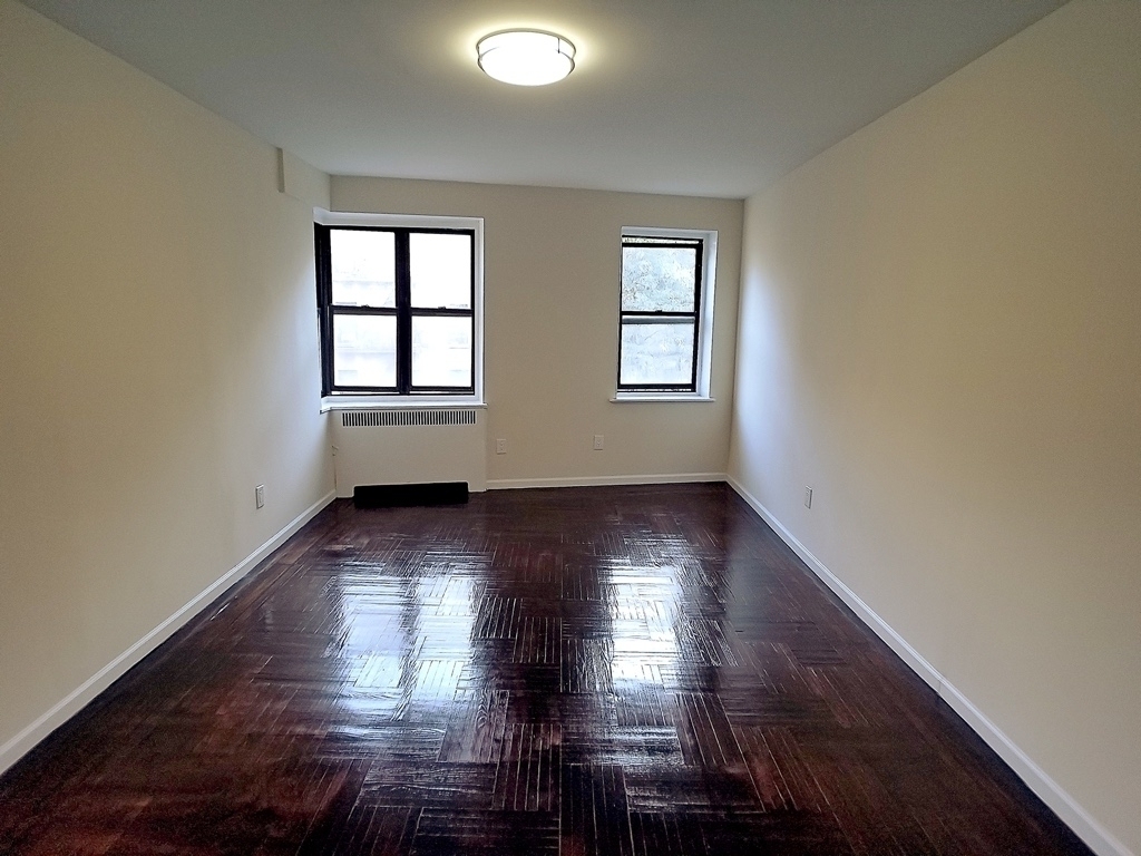 275 Ft Washington Avenue - Photo 1