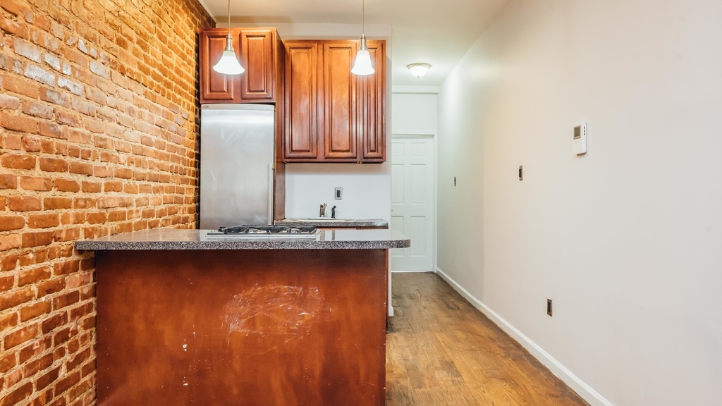 665 Central Avenue - Photo 3