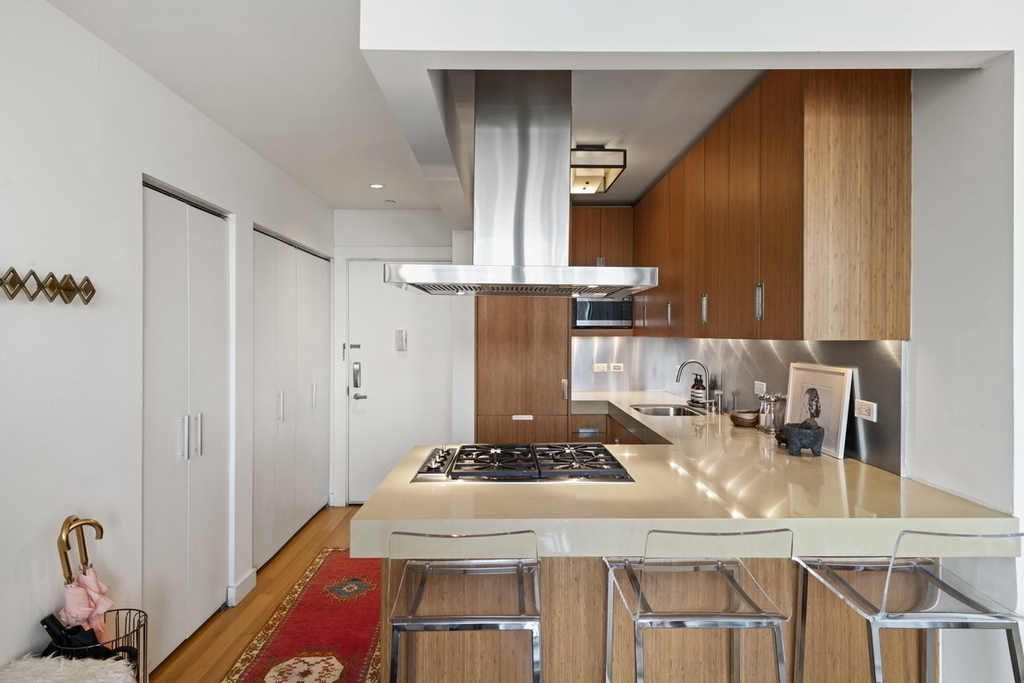 450 West 17th Street - Photo 5