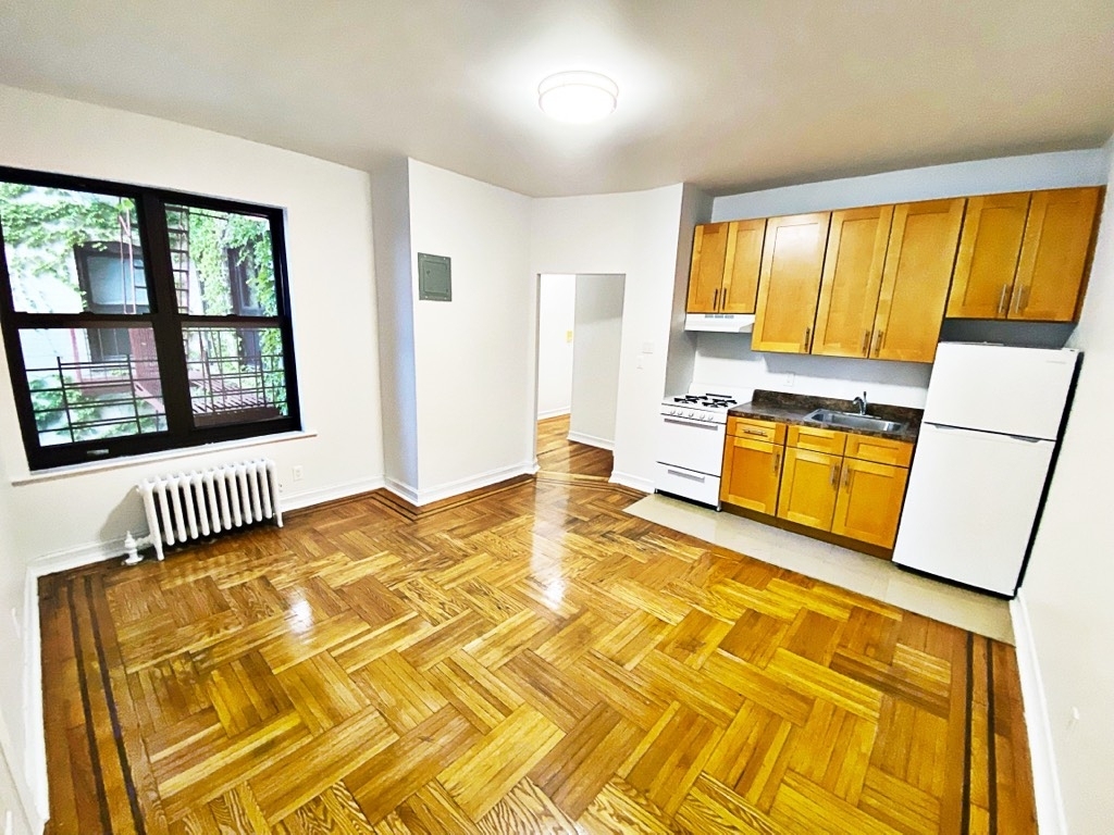 8814 Bay Parkway - Photo 0