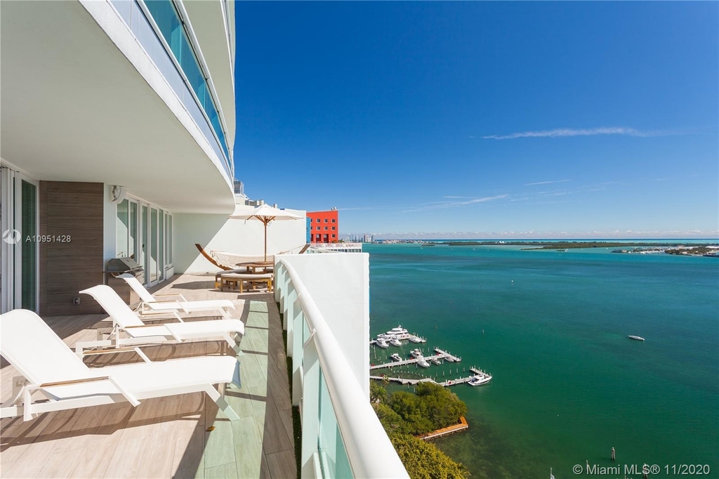 1643 Brickell Ave - Photo 19