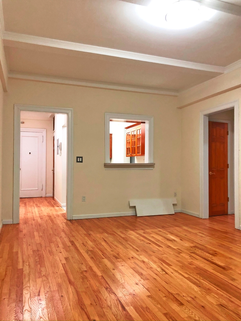 106 West 69th Street - Photo 5