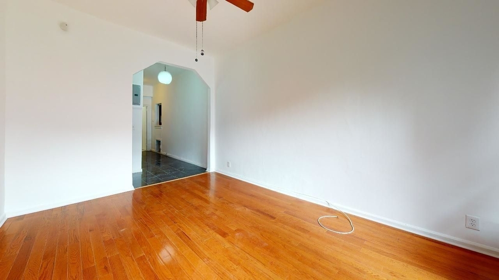 137 East 30th Street - Photo 1