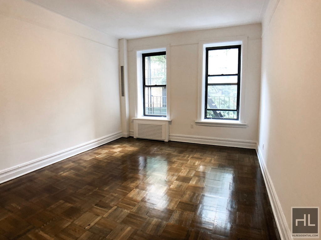 East 88 Street - Photo 6