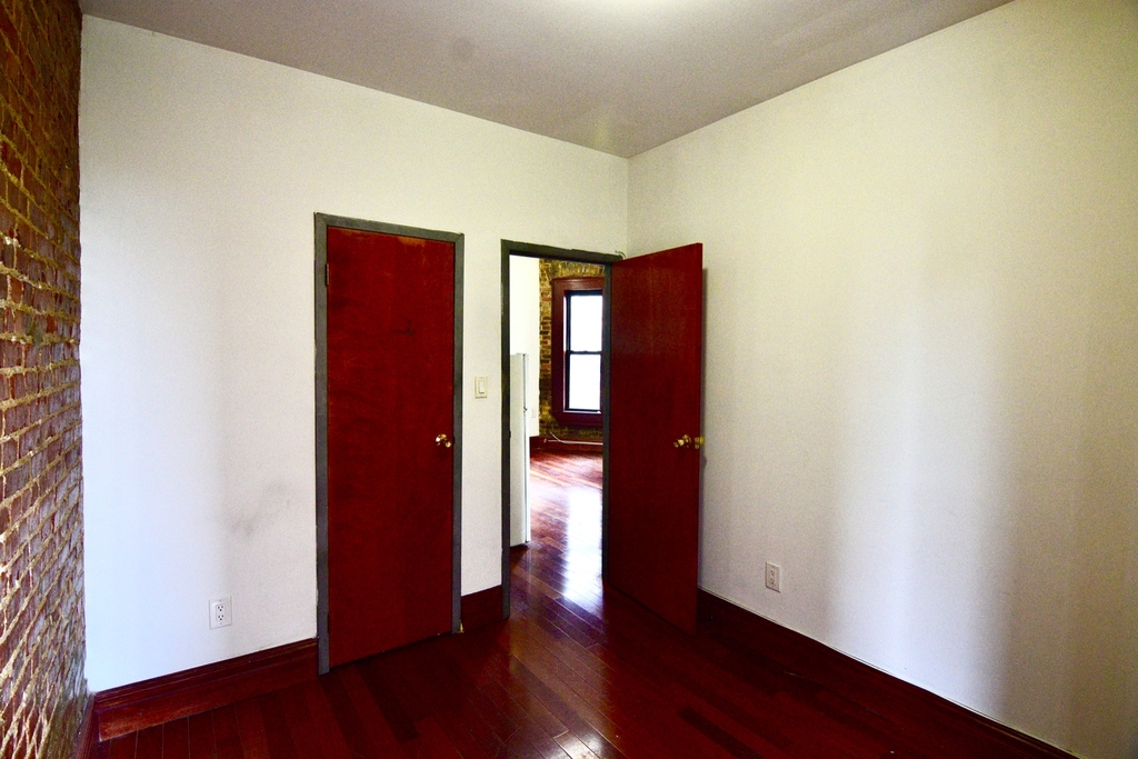 1646 Madison Avenue - Photo 6