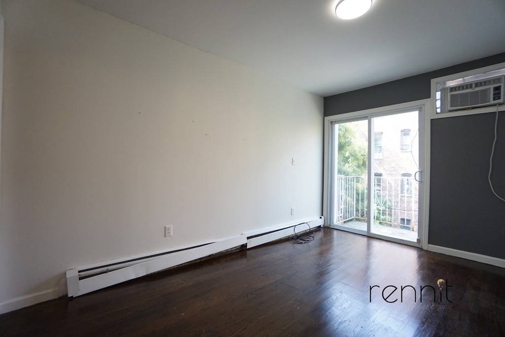 1305 Gates Avenue - Photo 3