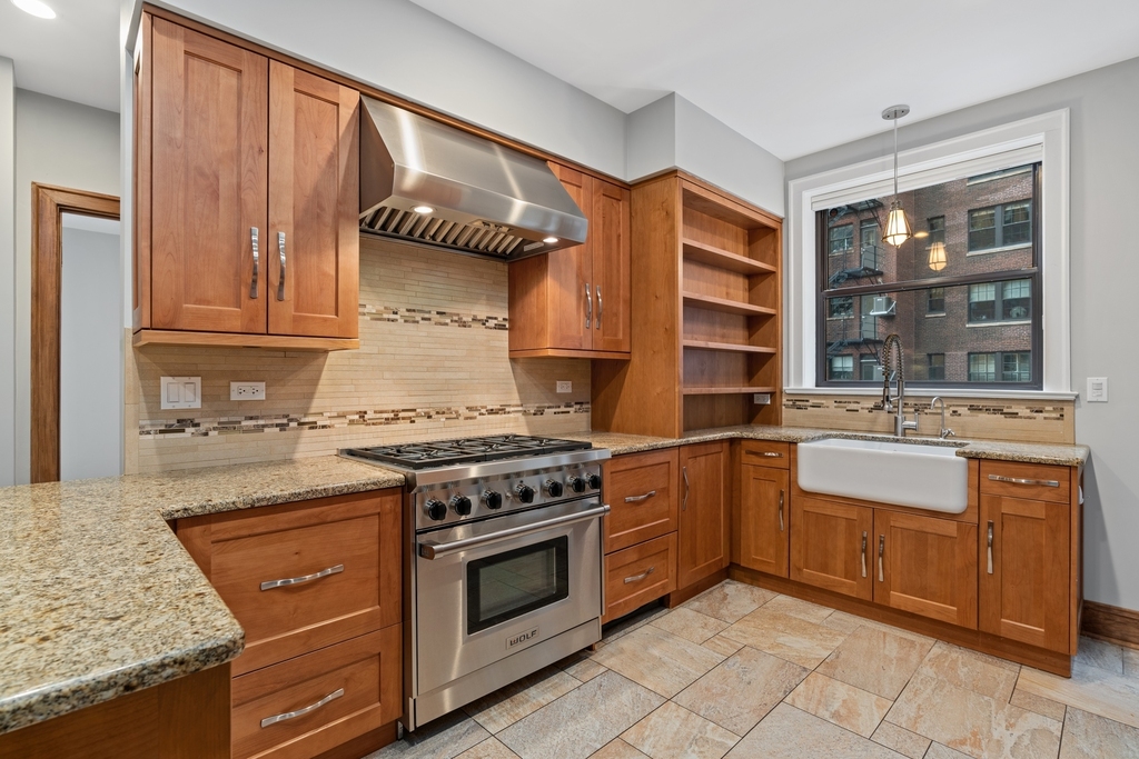 3750 North Lake Shore Drive - Photo 8