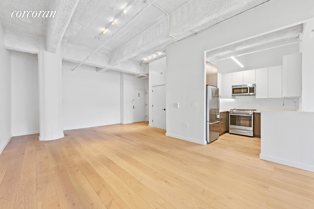 275 Park Avenue - Photo 0