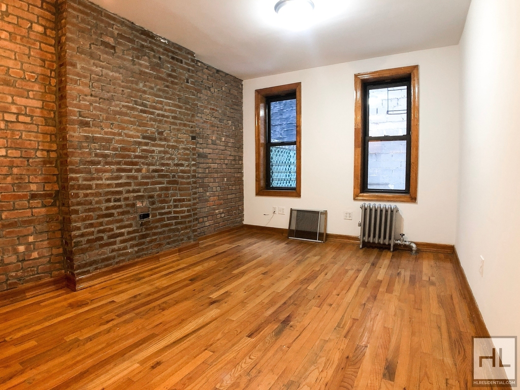 258 West 15 Street - Photo 0