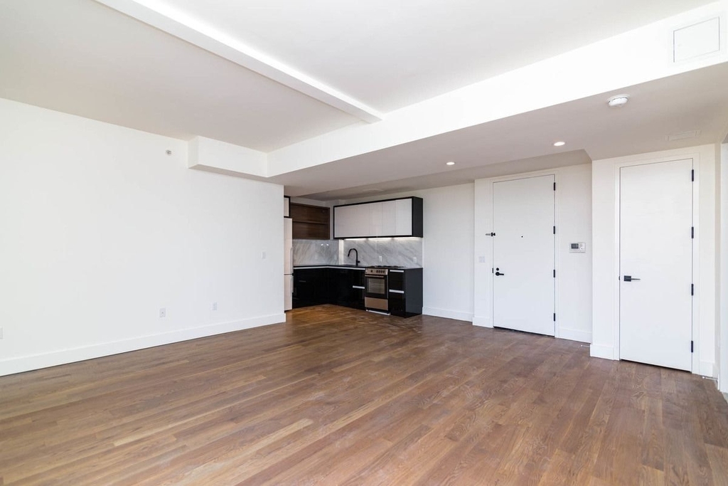 581 Ocean Parkway - Photo 1