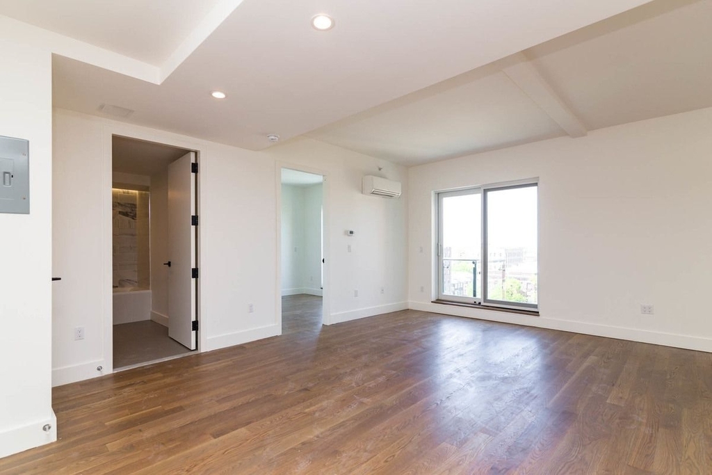 581 Ocean Parkway - Photo 5