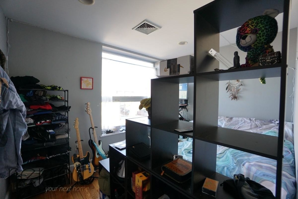 42 Meserole Street - Photo 13