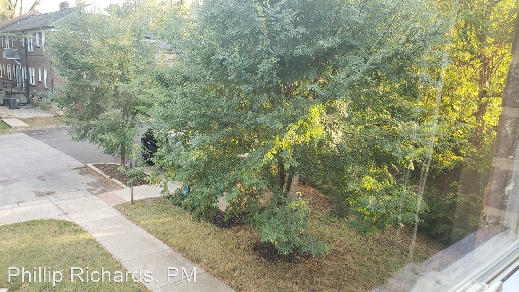 2320 Grinstead Drive - Photo 13