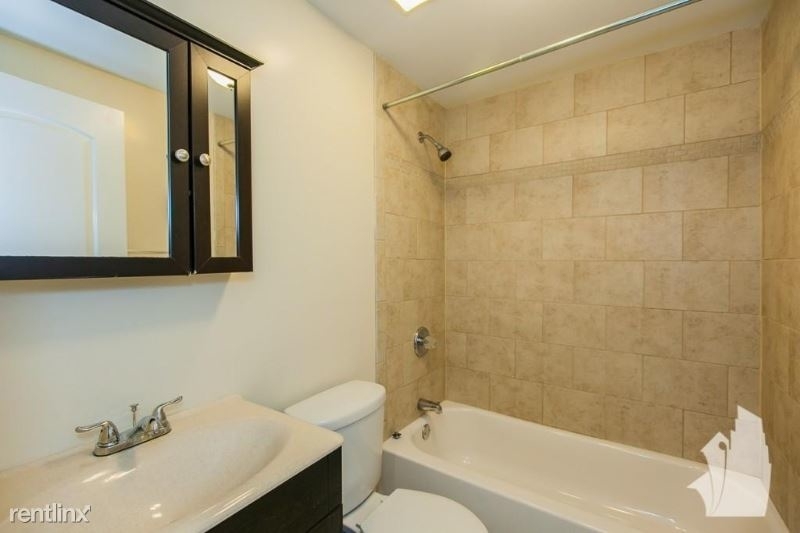 445 W Barry Ave 506 - Photo 7