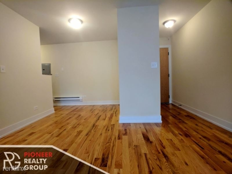 555 W Arlington Pl 308 - Photo 2