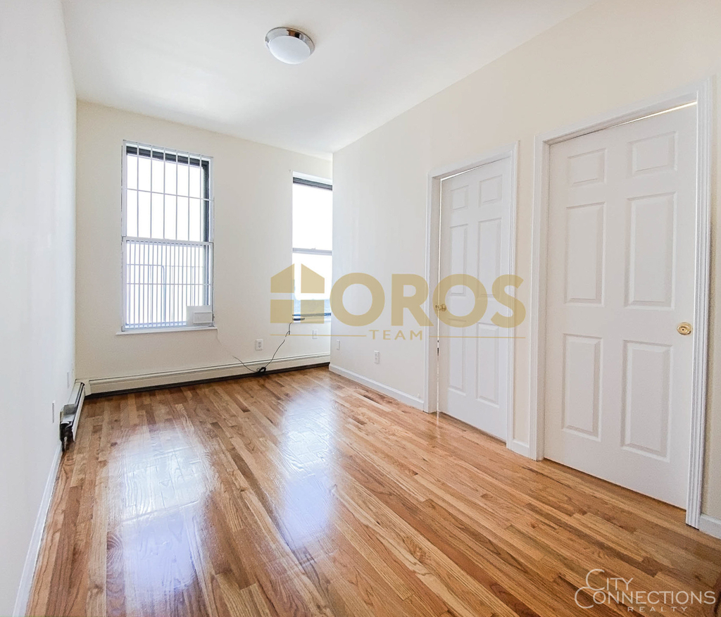 283 East 7th Street - Photo 0