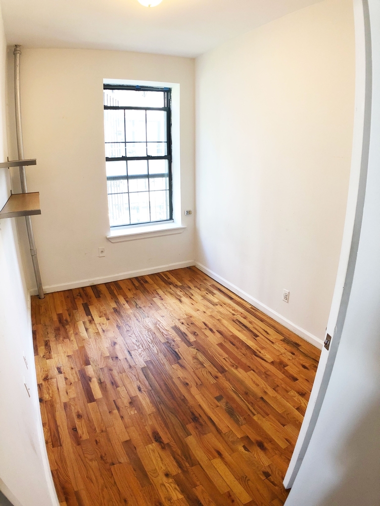 1298 Dekalb Avenue - Photo 1