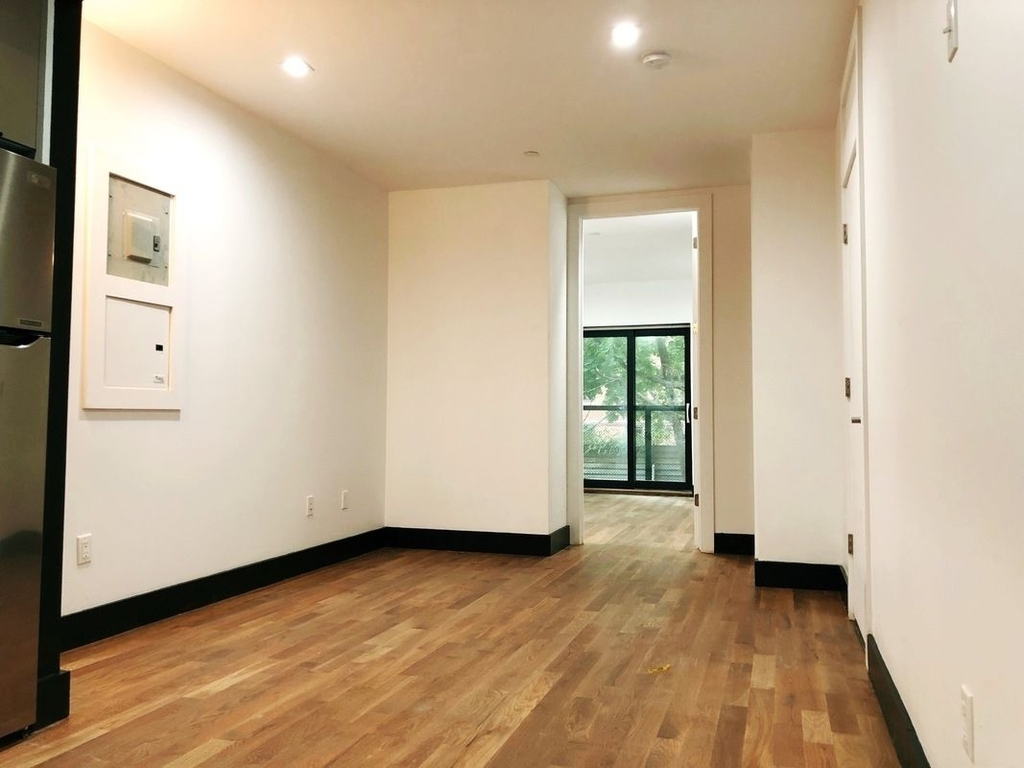 562 Park Place - Photo 1