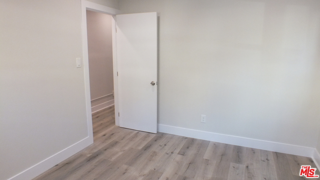 5520 Franklin Ave - Photo 3