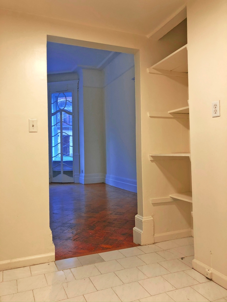 32 West 73rd Street - Photo 4