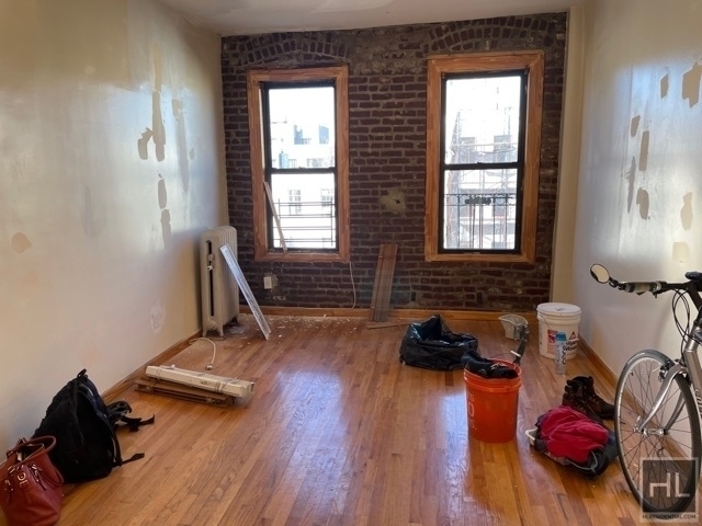 526 Lafayette Avenue - Photo 3